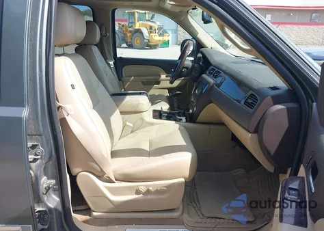 2011 GMC Yukon Denali z USA, uszkodzony, nr VIN 1GKS2EEF5BR201621